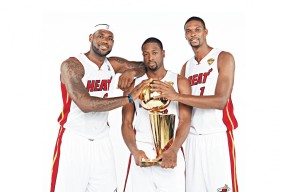 华体会登录入口-国际足球裁判引入AI辅助系统，裁判决策变得更加精准，国际足球裁判员