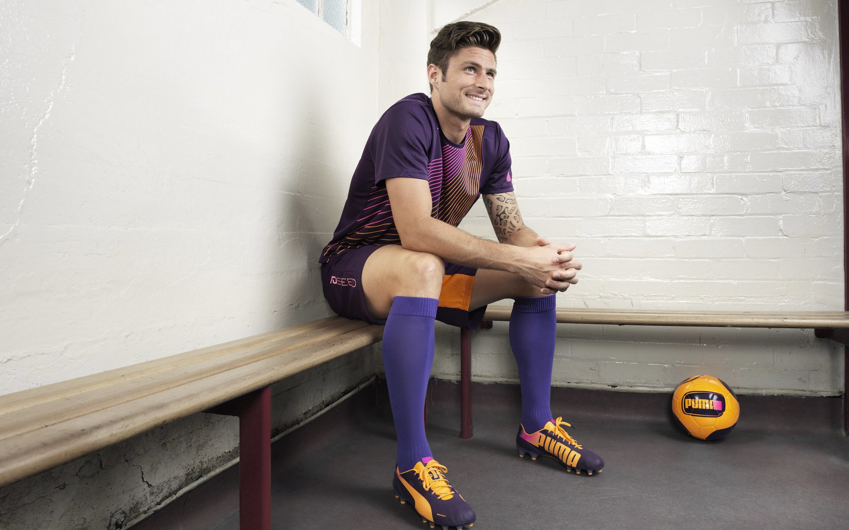 埃及球星萨拉赫荣获非洲最佳球员奖